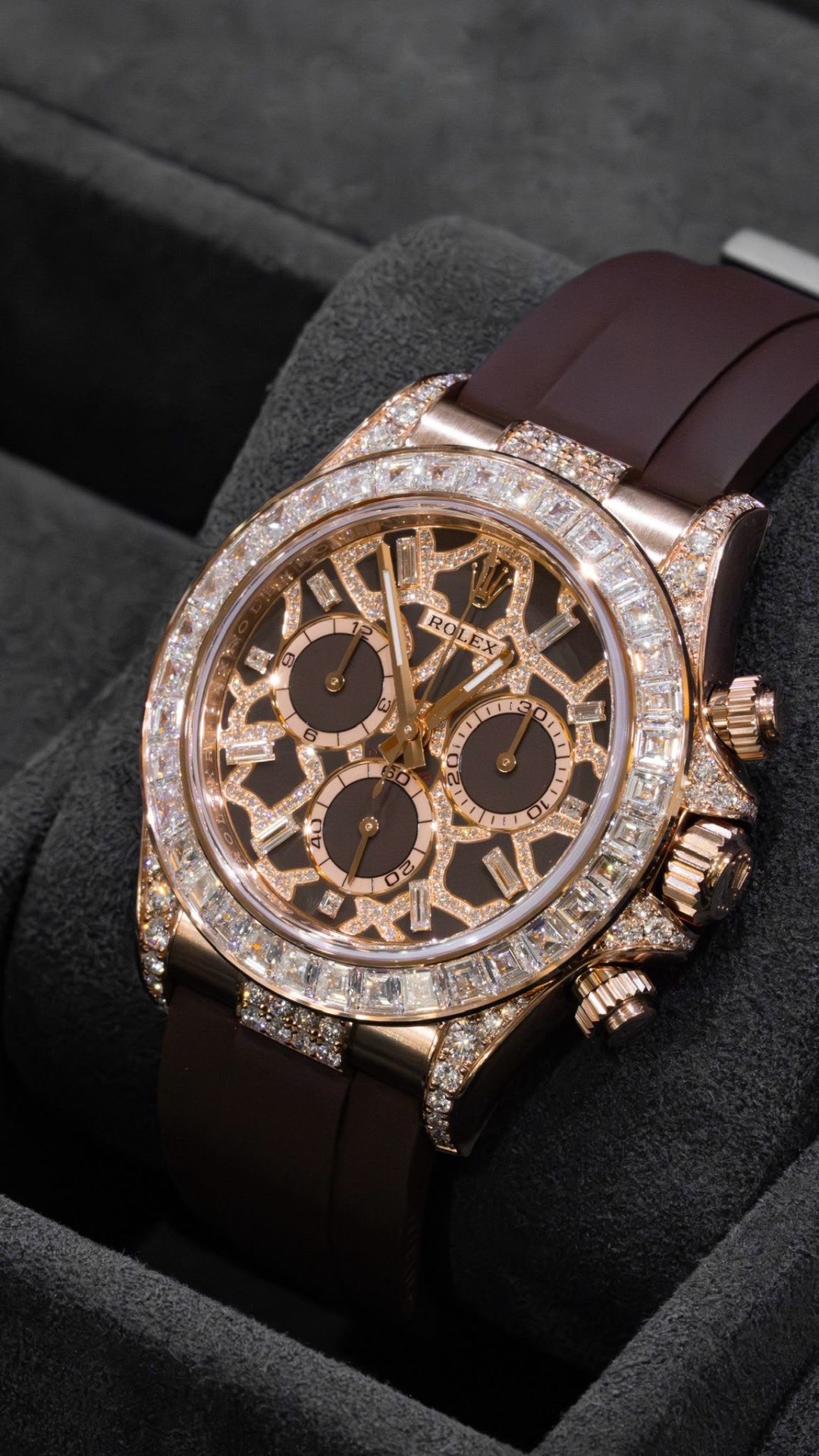 Cosmograph Daytona Leopard Rose Gold — Rose gold · Pavé leopard-motif dial · Baguette-diamond bezel — Rolex