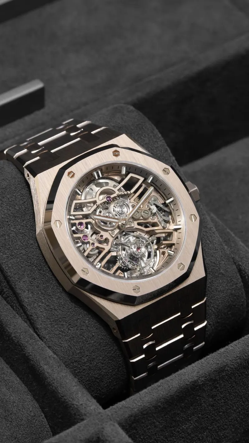 Audemars Piguet Royal Oak Jumbo Openworked, Steel, Openworked dial with gold accents, Ultra-thin