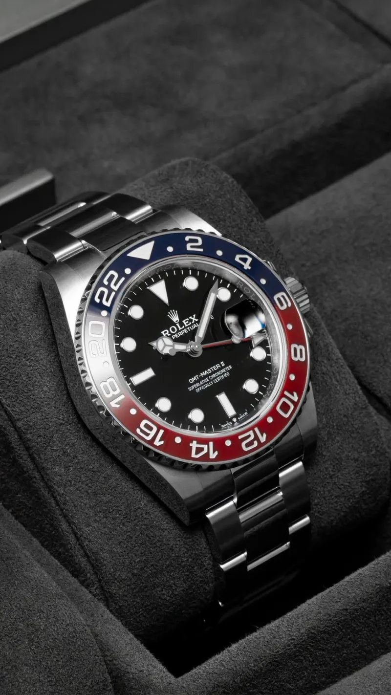 Rolex GMT-Master II 'Pepsi' Oyster, Steel, Red-and-blue Cerachrom bezel, Oyster bracelet
