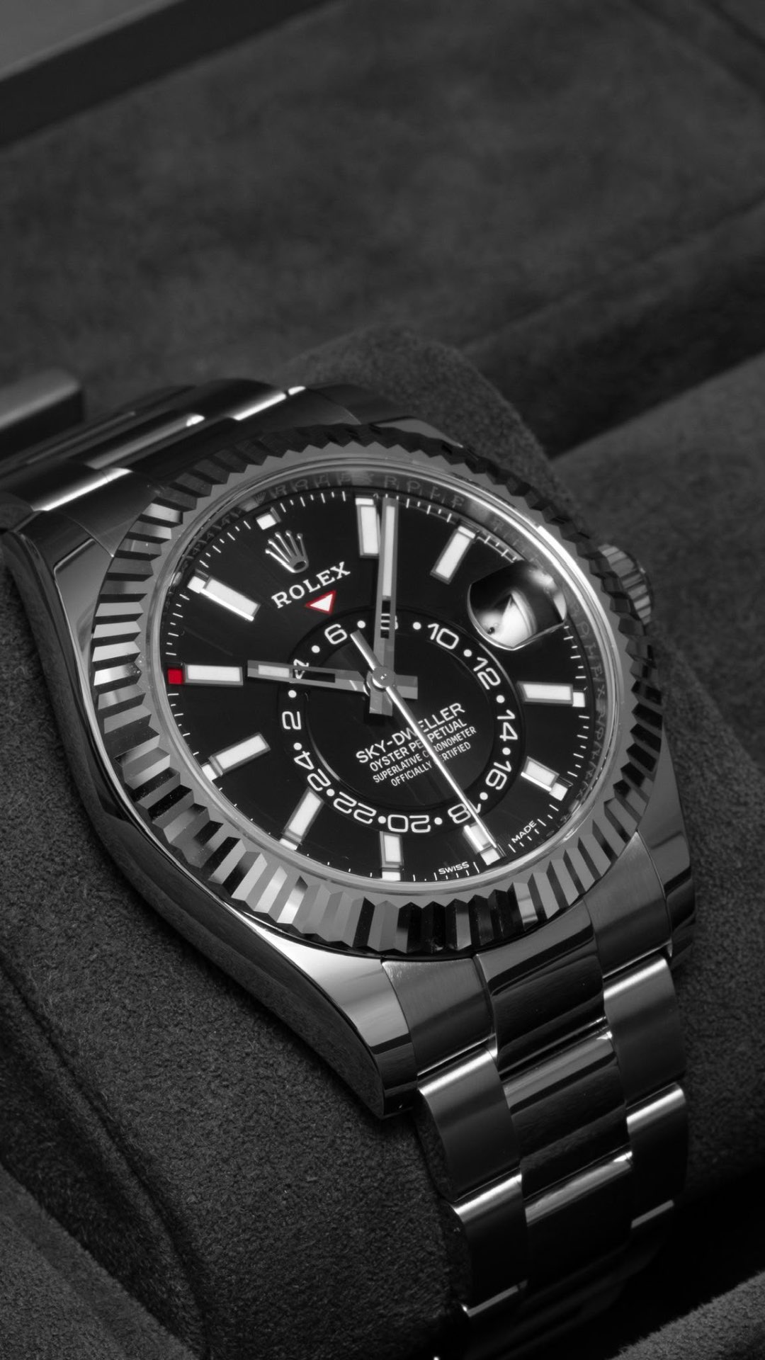 Cosmograph Daytona Rose Gold 126505 — Rose gold · Black dial · Oysterflex — Rolex