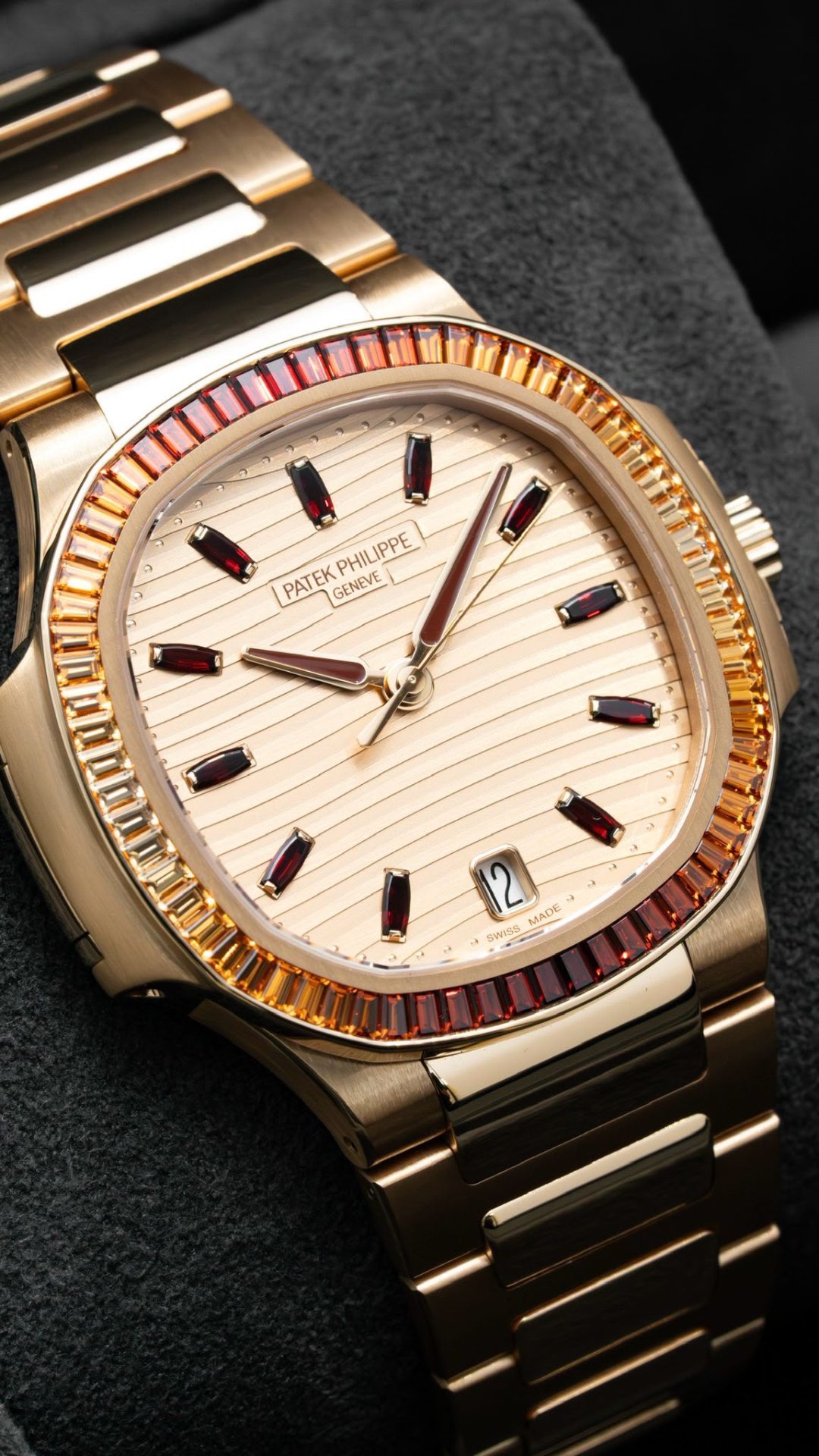 Nautilus Travel Time Chronograph 5990/1400G Diamond — White gold · Fully baguette-diamond case and bracelet — Patek Philippe