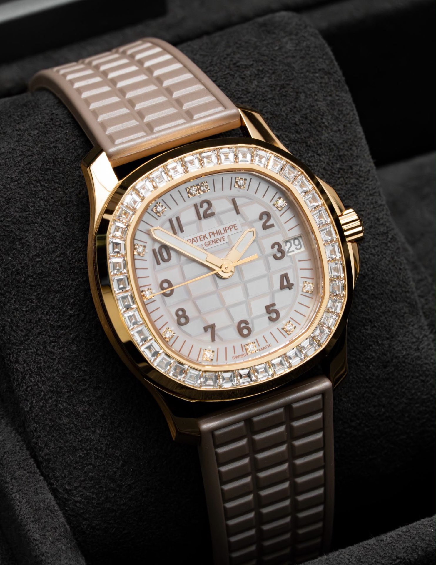 Royal Oak Offshore Chronograph Rose Gold Rainbow — Rose gold · Black dial · Rainbow sapphire bezel — Audemars Piguet